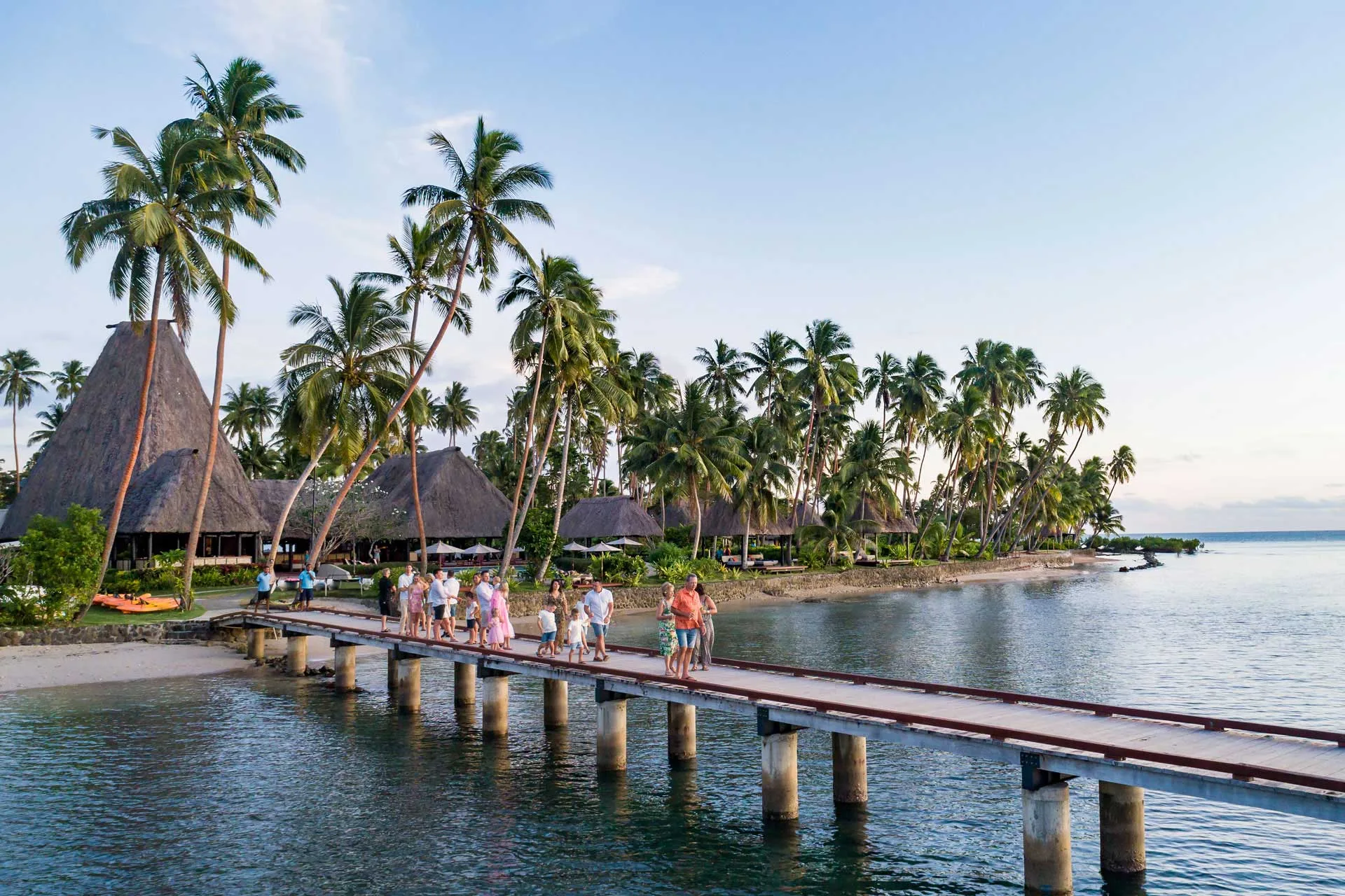 1-Large-Family-Vacation-Fiji