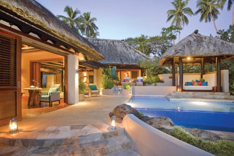 fiji-premier-oceanfront-2-bedroom-pool-spa-tub-villa1