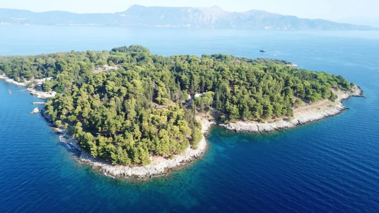 Vidos Island boat excursion from Ikos Dassia, Corfu