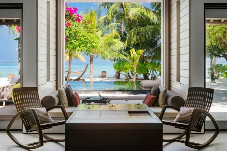 Daybed and reading area in a two-bedroom Island Villa at Cheval Blanc Randheli