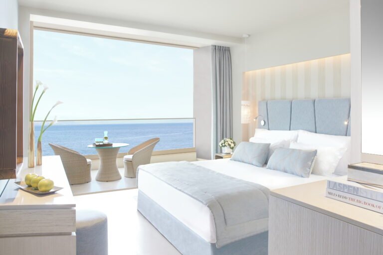 Superior double room with sea view at Ikos Dassia