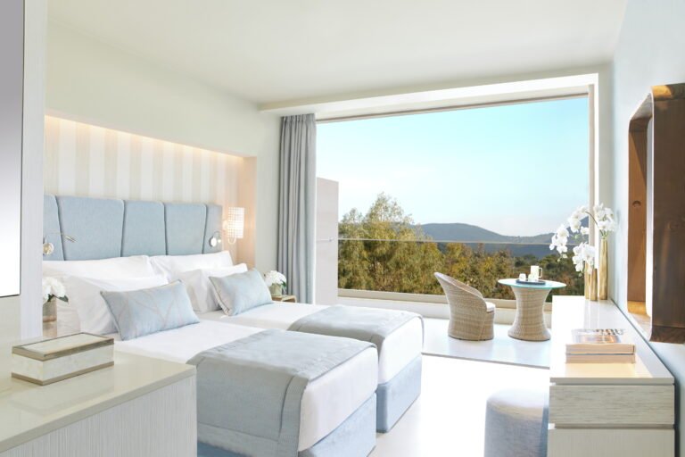 Family room with interconnecting rooms at Ikos Dassia