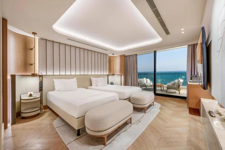Family Suite bathroom or balcony at Regnum The Crown