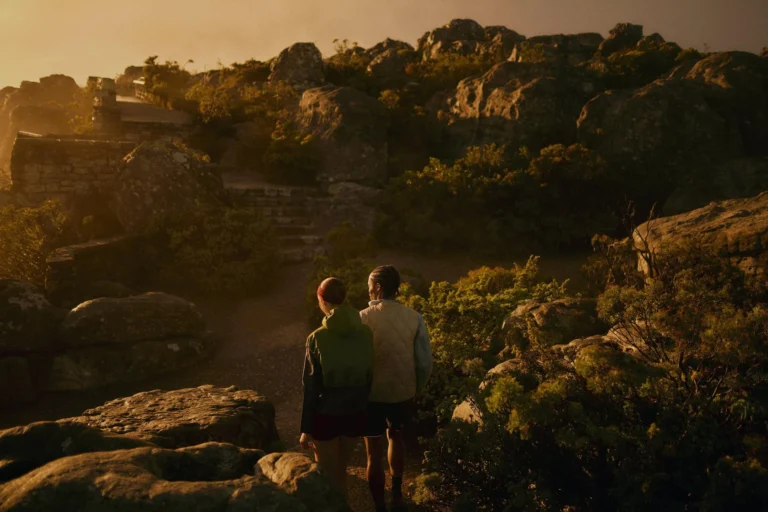 Family hiking in the Cape Town landscape