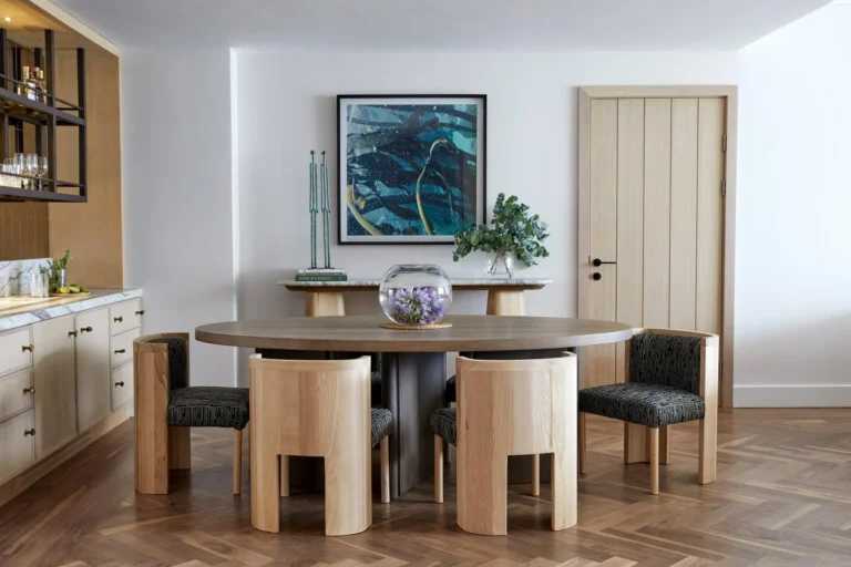 Marina Grand Suite living space
