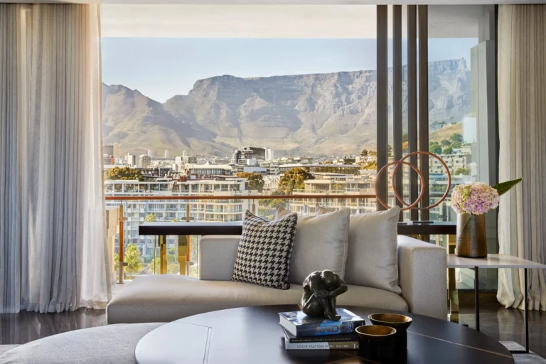 Lion’s Head Penthouse lounge