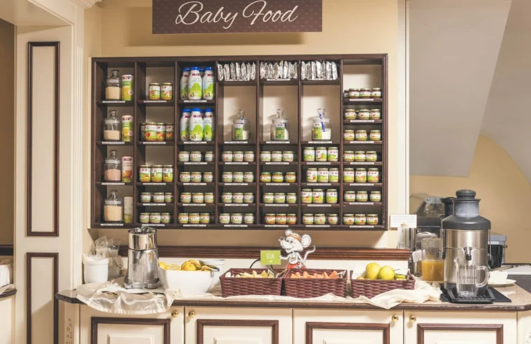 Baby food station at the breakfast buffet, Cavallino Bianco