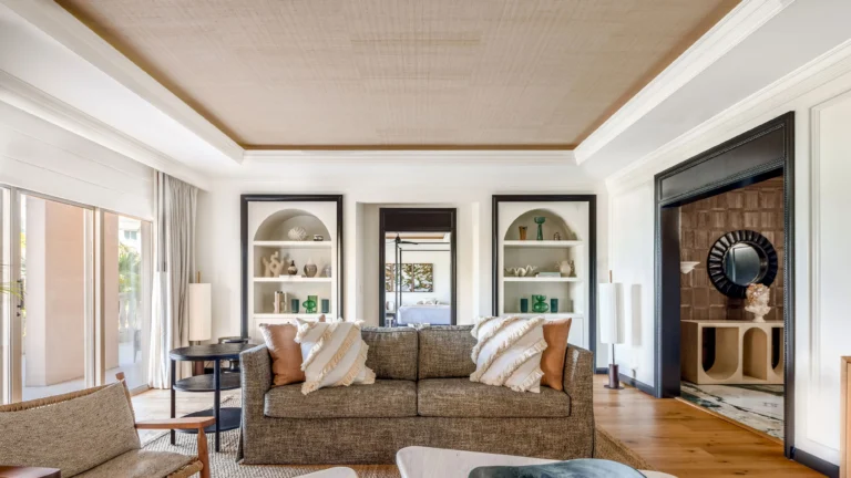 Ritz-Carlton Suite living area