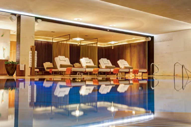 SE Spa hydrotherapy pool at Grand Velas Los Cabos